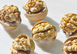 六個(gè)核桃多少錢一瓶？六個(gè)核桃多少錢一箱