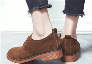 翻毛皮鞋弄上油怎么辦？翻毛皮鞋上的油漬怎么清洗？