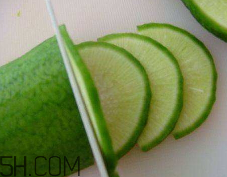 青蘿卜是發(fā)物嗎 青蘿卜是辛辣食物嗎 青蘿卜是發(fā)物嗎 青蘿卜是辛辣食物嗎