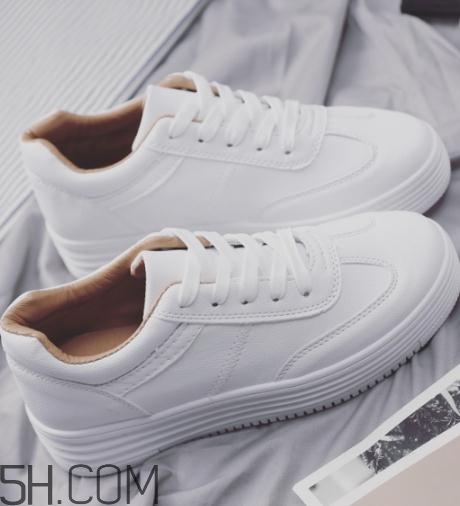 運(yùn)動(dòng)鞋勒腳怎么辦？運(yùn)動(dòng)鞋壓腳背怎么處理？