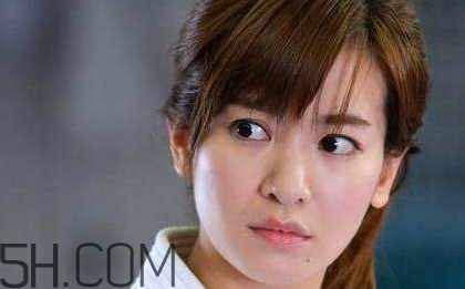 痣上長(zhǎng)毛好不好？小孩點(diǎn)痣最佳年齡