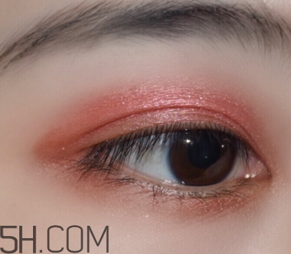 稚優(yōu)泉眼影怎么畫？稚優(yōu)泉眼影畫法視頻