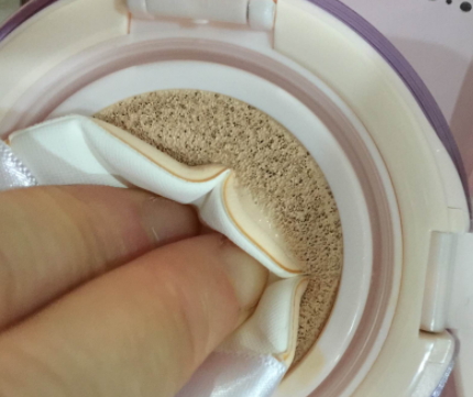 卡姿蘭氣墊cc和瑪麗黛佳哪個(gè)好？對(duì)比