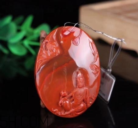 南紅瑪瑙可以泡水嗎？南紅瑪瑙能沾水嗎？