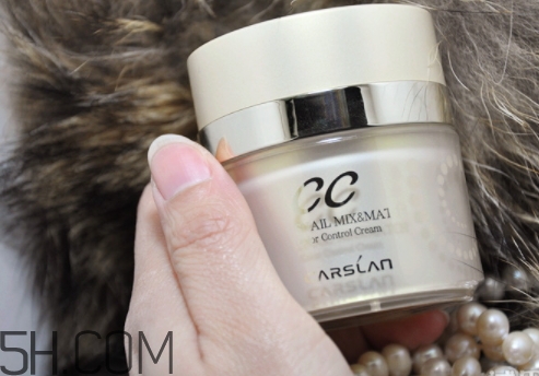 卡姿蘭蝸牛cc調(diào)控霜多少錢？卡姿蘭cc霜多少錢一瓶？