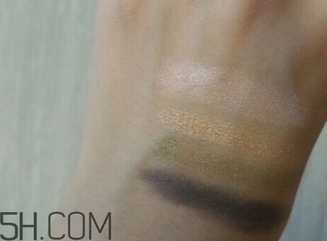 卡姿蘭眼影好用嗎？卡姿蘭眼影評測