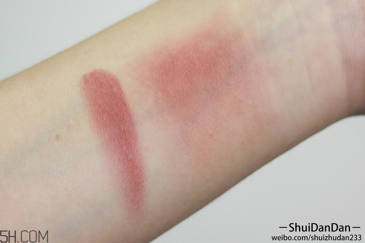 kat von d眼影腮紅兩用餅怎么用 kat von d眼影腮紅兩用餅怎么用