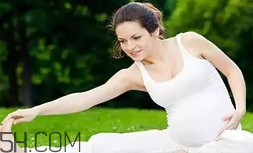 小腿抽筋吃什么鈣片好？小腿抽筋怎么緩解