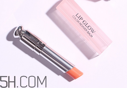 潤(rùn)唇膏排行榜前十名 平價(jià)好用的潤(rùn)唇膏推薦 潤(rùn)唇膏排行榜前十名 平價(jià)好用的潤(rùn)唇膏推薦