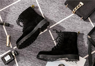 馬丁靴磨腳后跟怎么辦？馬丁靴硌腳怎么辦？