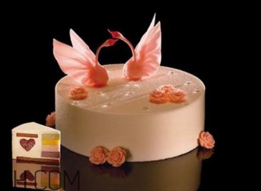 黑天鵝蛋糕為什么這么黑？黑天鵝蛋糕算不算被列入奢侈呢