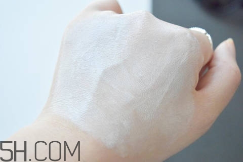 素顏霜的使用圖文步驟 關(guān)于素顏霜 素顏霜的使用圖文步驟 關(guān)于素顏霜