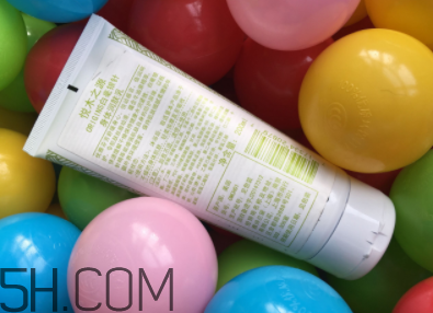 悅木之源白毫銀針身體乳怎么樣?悅木之源身體乳好用嗎? 悅木之源白毫銀針身體乳怎么樣?悅木之源身體乳好用嗎?