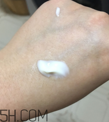 悅木之源白毫銀針身體乳怎么樣?悅木之源身體乳好用嗎? 悅木之源白毫銀針身體乳怎么樣?悅木之源身體乳好用嗎?