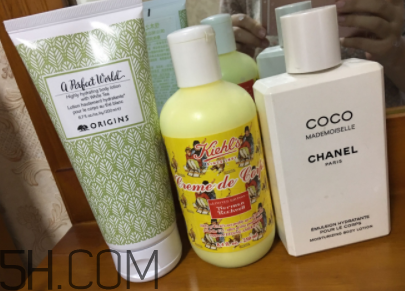 悅木之源白毫銀針身體乳怎么樣?悅木之源身體乳好用嗎? 悅木之源白毫銀針身體乳怎么樣?悅木之源身體乳好用嗎?