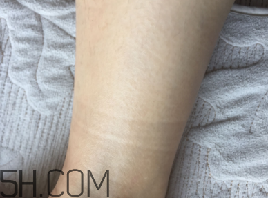 悅木之源白毫銀針身體乳怎么樣?悅木之源身體乳好用嗎? 悅木之源白毫銀針身體乳怎么樣?悅木之源身體乳好用嗎?