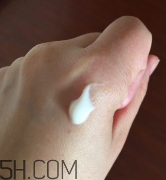 悅木之源白毫銀針身體乳怎么樣?悅木之源身體乳好用嗎? 悅木之源白毫銀針身體乳怎么樣?悅木之源身體乳好用嗎?