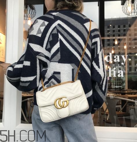 白色包包變黃了怎么辦？白色包包黑了怎么清洗？