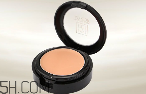 遮瑕膏需要卸妝嗎？遮瑕筆和遮瑕膏哪個(gè)好？