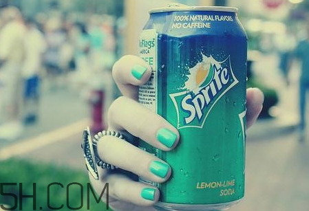 女人說(shuō)雪碧是什么意思？女生說(shuō)要不要喝雪碧什么意思