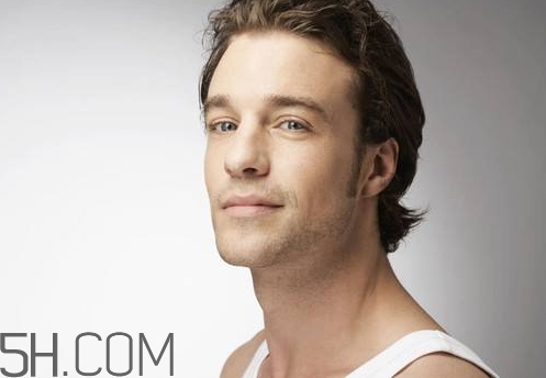 早上起來尿分叉是怎么回事_早上起來尿分叉正常嗎 早上起來尿分叉是怎么回事_早上起來尿分叉正常嗎