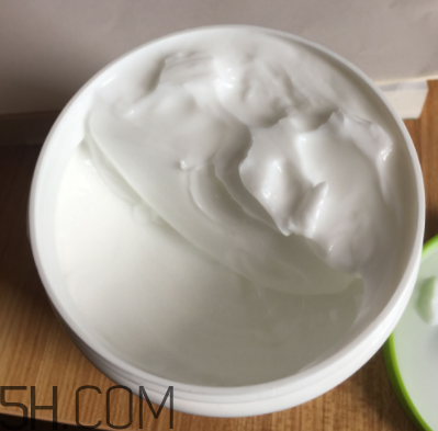 絲塔芙致潤保濕霜怎么樣？絲塔芙致潤保濕霜好用嗎？