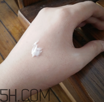 絲塔芙面霜嬰兒能用嗎？絲塔芙面霜怎么樣？