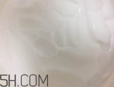 絲塔芙面霜嬰兒能用嗎？絲塔芙面霜怎么樣？