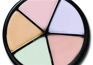 遮瑕膏過期了還能用嗎？遮瑕膏容易浮粉怎么辦？