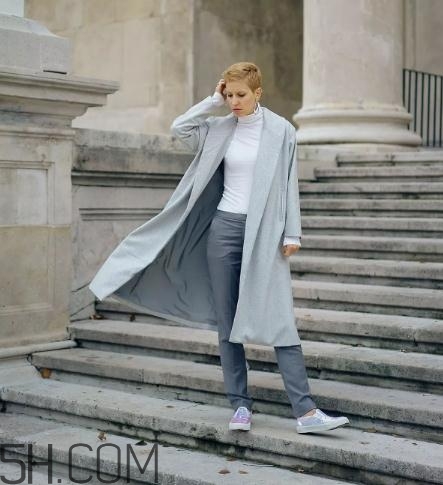 灰色大衣怎么搭配？灰色大衣穿搭圖片