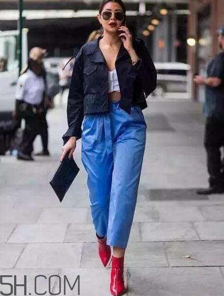 短靴配什么褲子好看？短靴怎么搭配褲子？