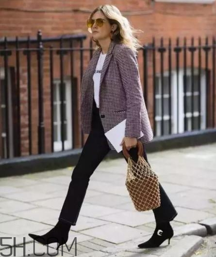 短靴配什么褲子好看？短靴怎么搭配褲子？