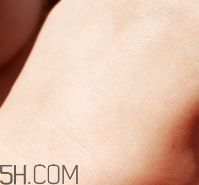 雅詩(shī)蘭黛萬(wàn)能面霜成分 雅詩(shī)蘭黛萬(wàn)能面霜功效 雅詩(shī)蘭黛萬(wàn)能面霜成分 雅詩(shī)蘭黛萬(wàn)能面霜功效