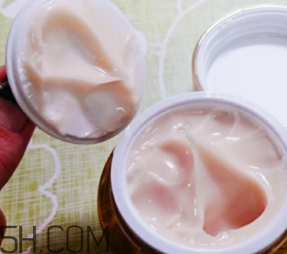 雅詩蘭黛萬能面霜真假 雅詩蘭黛萬能面霜真假辨別 雅詩蘭黛萬能面霜真假 雅詩蘭黛萬能面霜真假辨別