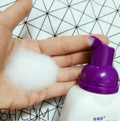 絲塔芙凈顏控油泡沫潔面乳怎么樣_好用嗎 絲塔芙凈顏控油泡沫潔面乳怎么樣_好用嗎