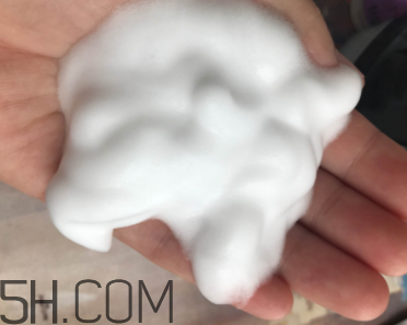 絲塔芙泡沫潔面乳怎么用？泡沫潔面乳用法