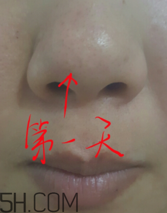 絲塔芙泡沫潔面乳怎么用？泡沫潔面乳用法