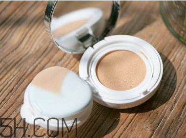 赫拉氣墊和愛敬氣墊哪個好用？氣墊BB霜怎么用？