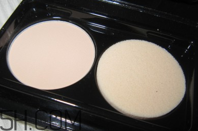 玫珂菲彩妝師摯愛(ài)粉餅怎么樣_產(chǎn)品評(píng)測(cè)