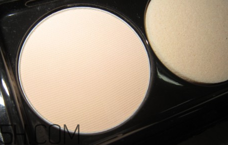 玫珂菲彩妝師摯愛(ài)粉餅怎么樣_產(chǎn)品評(píng)測(cè)