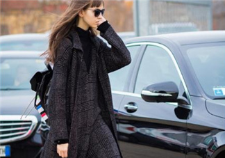 毛呢大衣配闊腿褲好看嗎？毛呢大衣搭配闊腿褲圖片