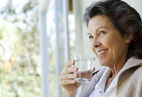 尿毒癥病人吃什么好？得了尿毒癥還能活多久