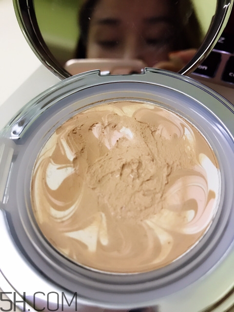 愛敬藍(lán)色氣墊怎么樣？愛敬和vant氣墊對比