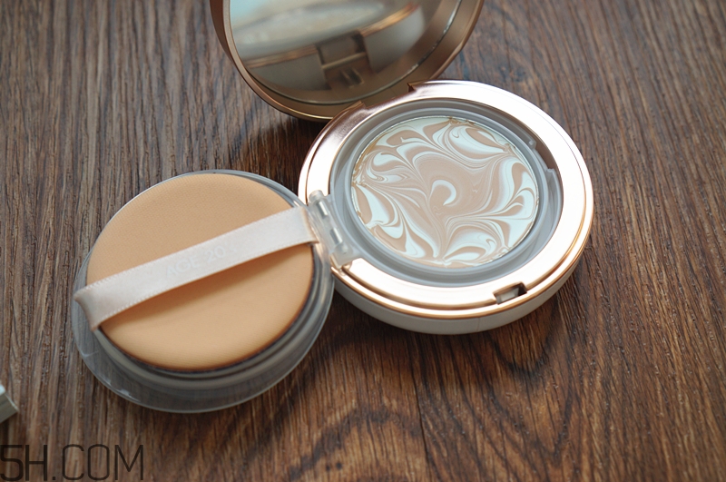 愛(ài)敬氣墊21號(hào)和23號(hào)哪個(gè)好？愛(ài)敬氣墊粉色和白色的區(qū)別？