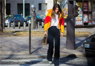 羽絨服搭配闊腿褲好看嗎？羽絨服配闊腿褲圖片