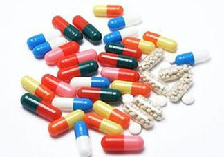 頭孢可以和甲硝銼一起吃嗎？頭孢可以和退燒藥一起吃嗎