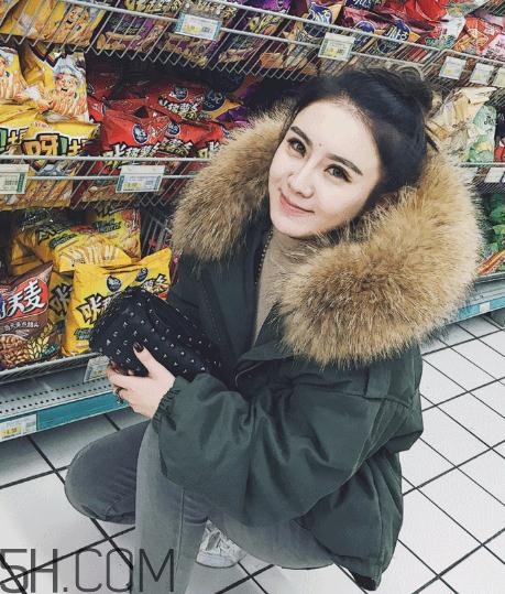 羽絨服毛領(lǐng)怎么清洗？羽絨服毛領(lǐng)怎么變蓬松？