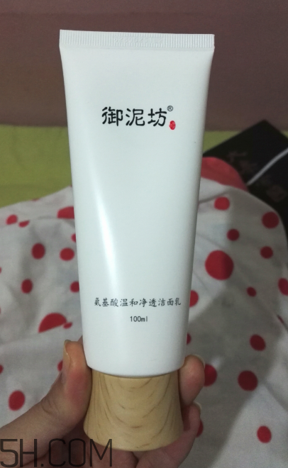 御泥坊洗面奶是皂基嗎？御泥坊洗面奶怎么用？