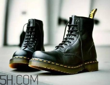 馬丁靴顯腿短嗎？腿短能穿馬丁靴嗎？