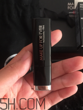 muf柔色霓彩唇膏好用嗎_N36試色 muf柔色霓彩唇膏好用嗎_N36試色